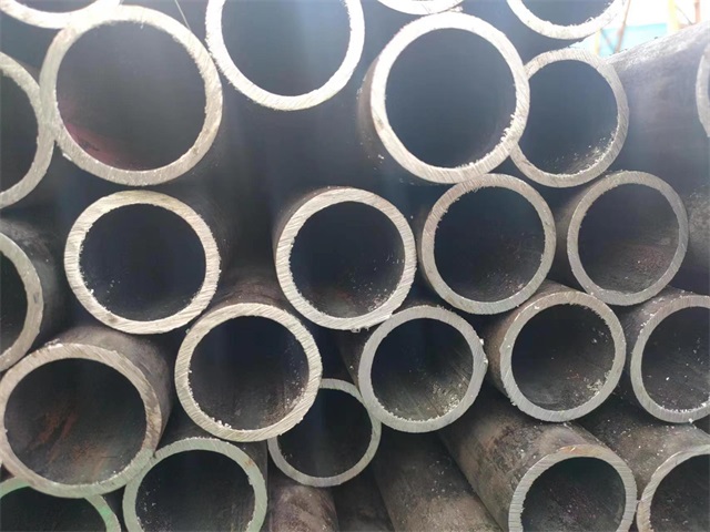 云南10#结构用无缝钢管